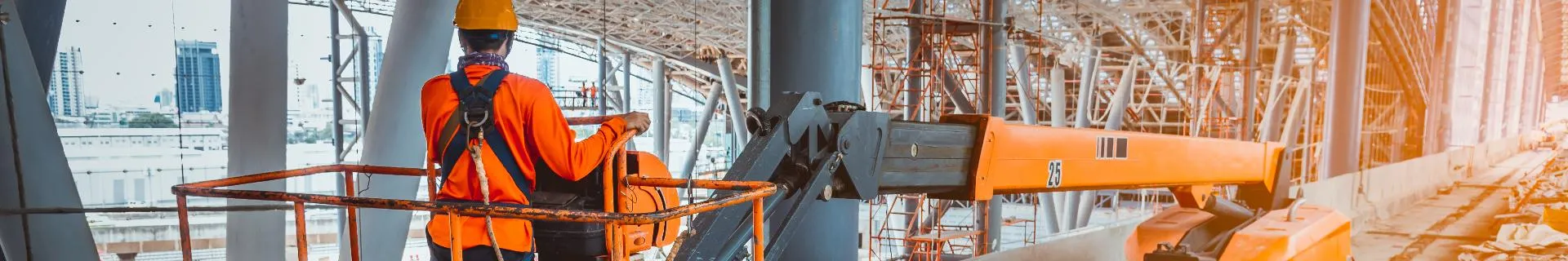 Boom Lift – Operator Safety (CAN)